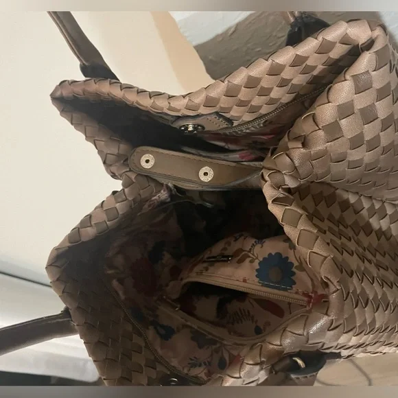 David Jones Basket Weave Brown Purse - Picture 9 of 10